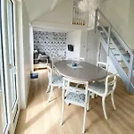 La Maison Bleue Avec Jardin A Σπίτι διακοπών *