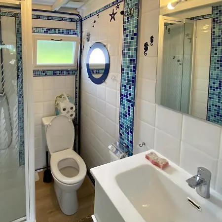 Holiday home La Maison Bleue Avec Jardin A *