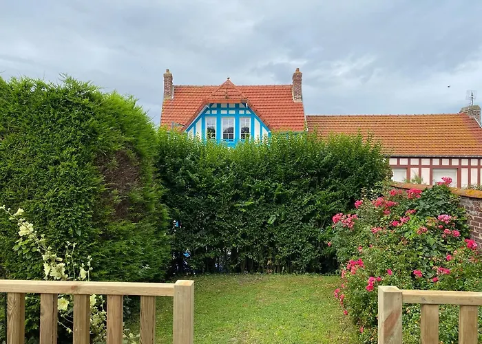 La Maison Bleue Avec Jardin à *