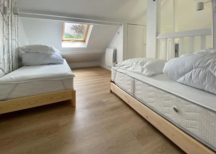 La Maison Bleue Avec Jardin à Hébergement de vacances *